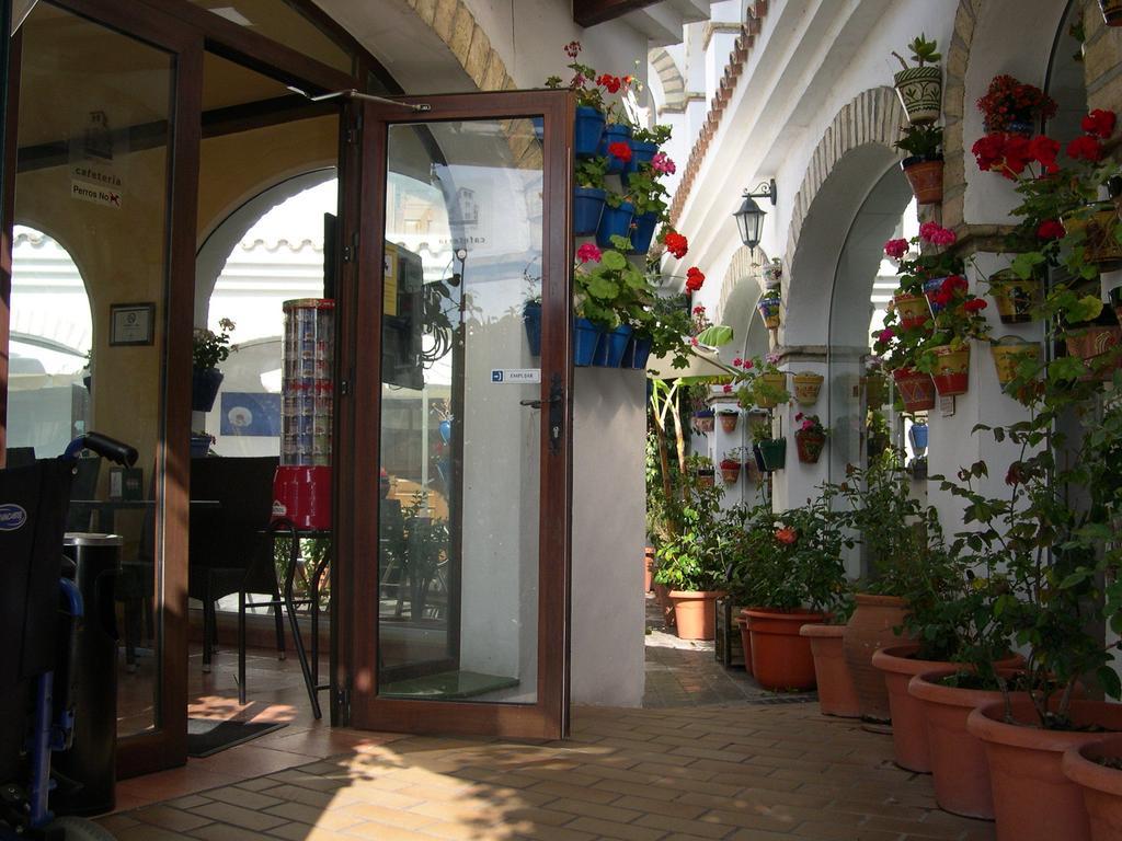 Hotel Cortijo Los Gallos Chiclana de la Frontera Dış mekan fotoğraf